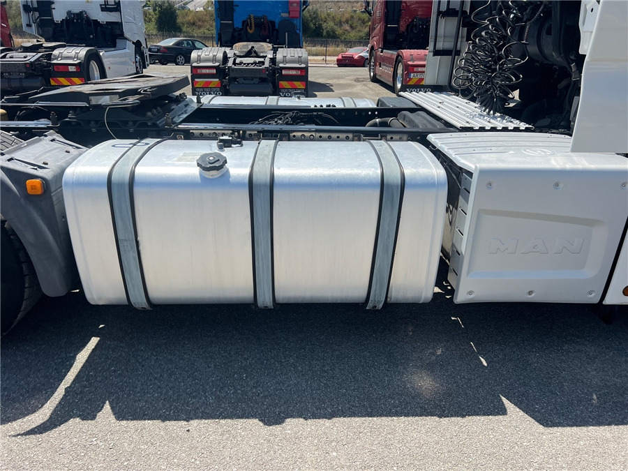 Τράκτορας MAN TGX 18.460: φωτογραφία 9