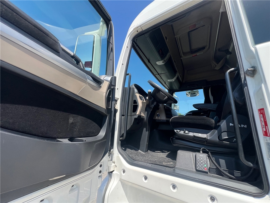 Τράκτορας MAN TGX 18.460: φωτογραφία 13
