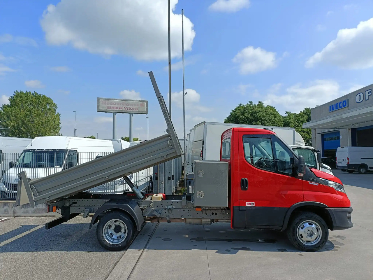 IVECO DAILY 35C12 RIBALTABILE - Όχημα με ανατρεπομενη καροτσα: φωτογραφία 4 IVECO DAILY 35C12 RIBALTABILE - Όχημα με ανατρεπομενη καροτσα: φωτογραφία 4