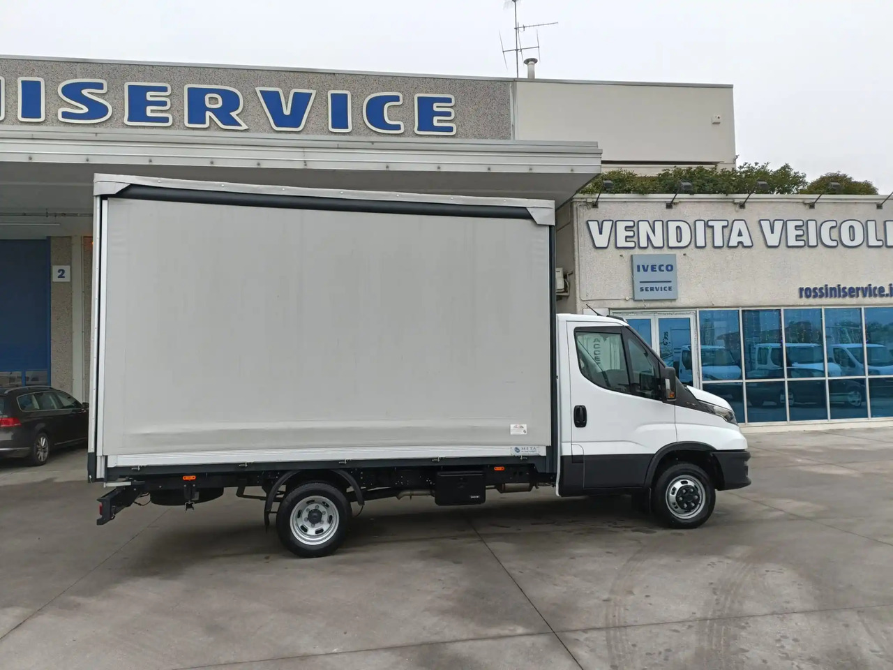 IVECO DAILY 35C16 3000 cc KM 0 - Επαγγελματικό αυτοκίνητο με μουσαμά: φωτογραφία 4 IVECO DAILY 35C16 3000 cc KM 0 - Επαγγελματικό αυτοκίνητο με μουσαμά: φωτογραφία 4