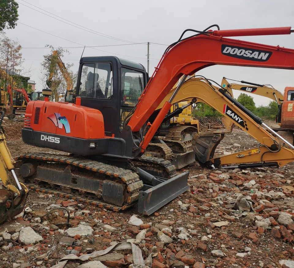 Doosan DH55 - Ερπυστριοφόρος εκσκαφέας: φωτογραφία 1 Doosan DH55 - Ερπυστριοφόρος εκσκαφέας: φωτογραφία 1