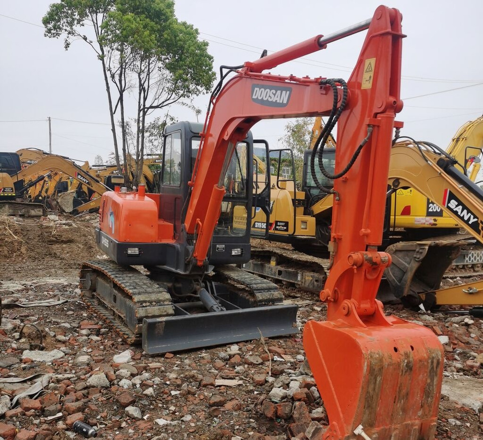 Doosan DH55 - Ερπυστριοφόρος εκσκαφέας: φωτογραφία 2 Doosan DH55 - Ερπυστριοφόρος εκσκαφέας: φωτογραφία 2