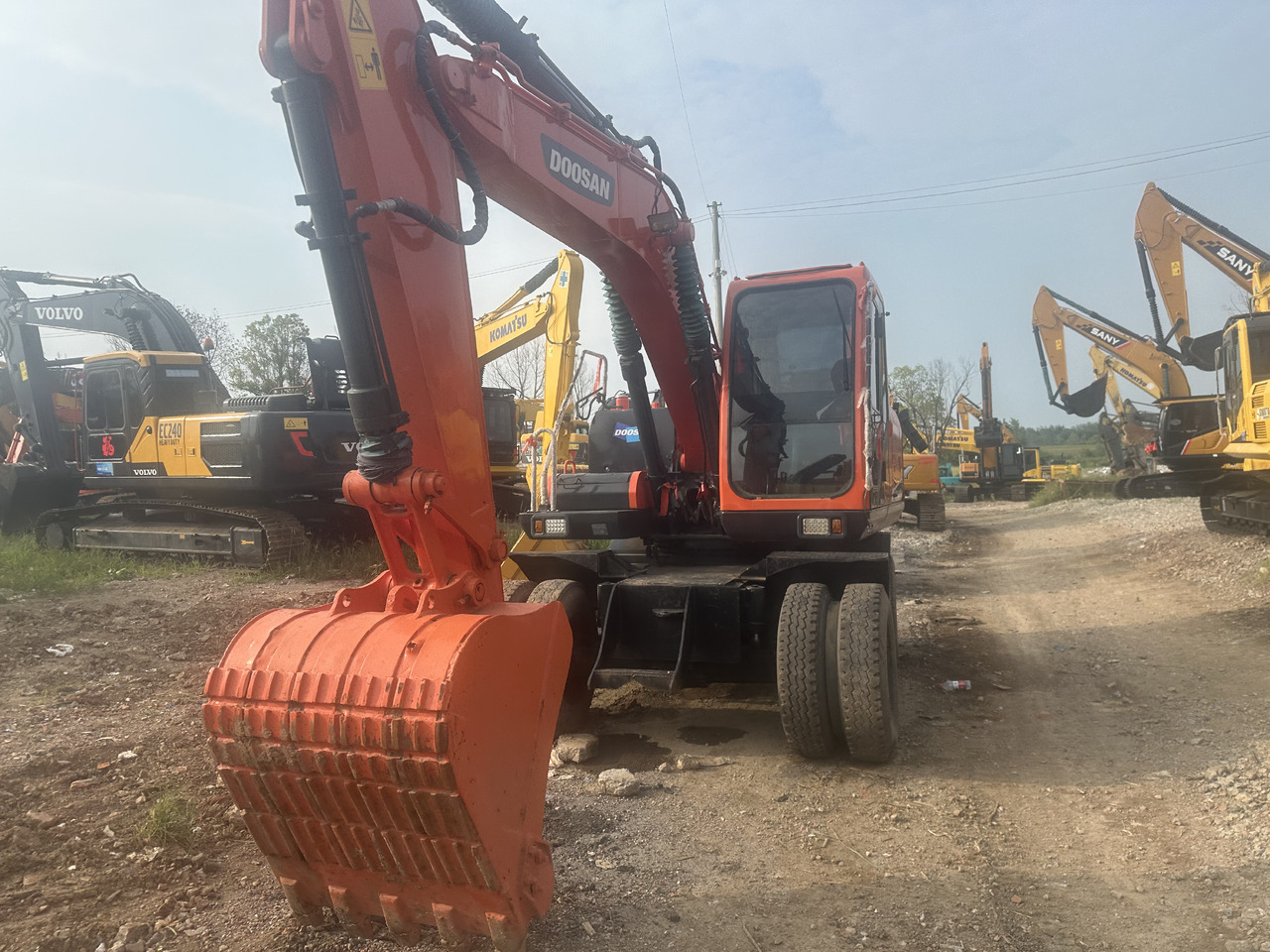 Doosan DX150W-9C - Τροχοφόρος εκσκαφέας: φωτογραφία 5 Doosan DX150W-9C - Τροχοφόρος εκσκαφέας: φωτογραφία 5