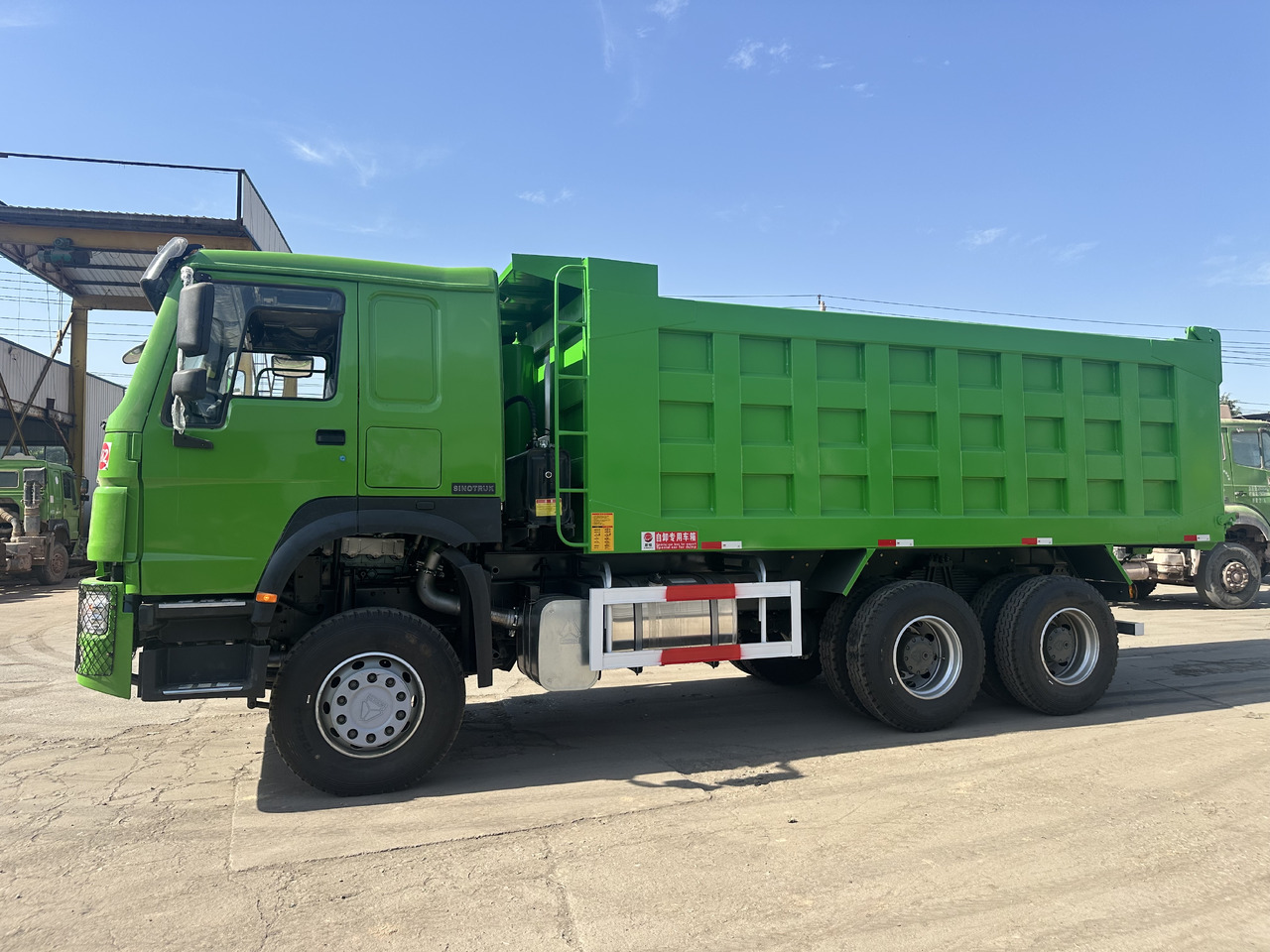 HOWO 371 6X4 - Φορτηγό ανατρεπόμενο: φωτογραφία 3 HOWO 371 6X4 - Φορτηγό ανατρεπόμενο: φωτογραφία 3