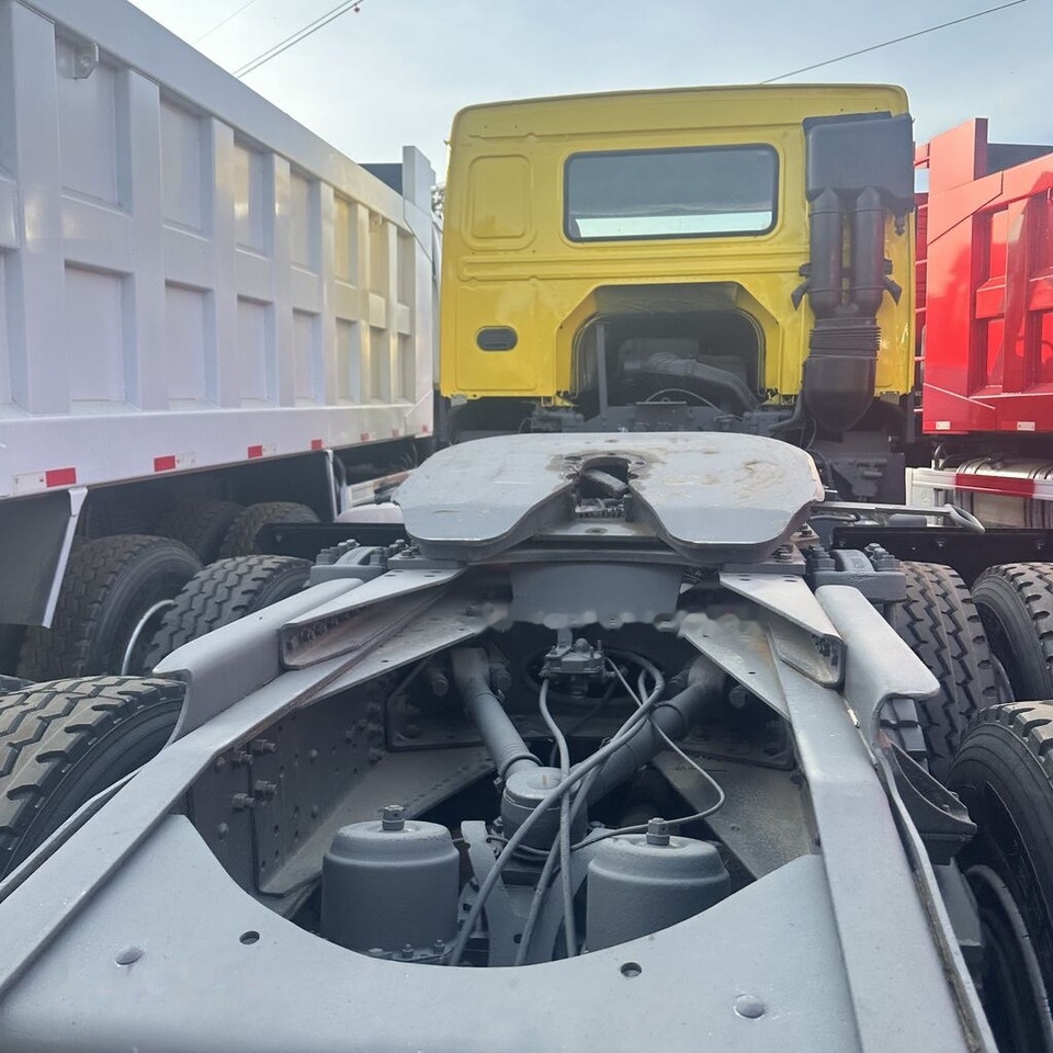 Howo 371 - Τράκτορας: φωτογραφία 5 Howo 371 - Τράκτορας: φωτογραφία 5