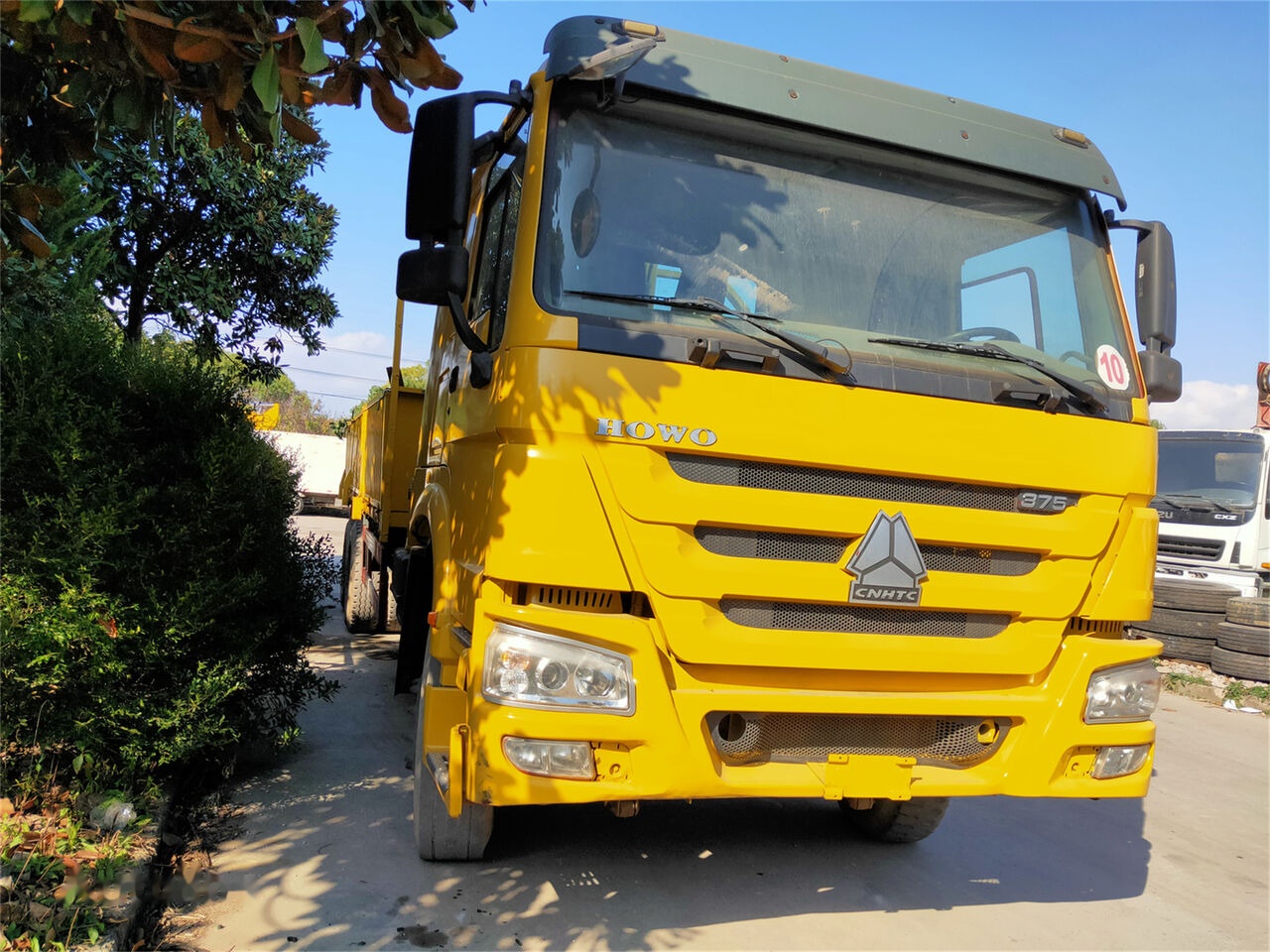 Φορτηγό ανατρεπόμενο, Φορτηγό με γερανό Howo 375: φωτογραφία 6