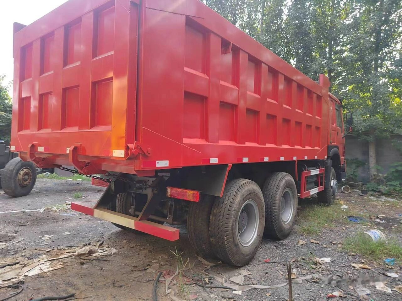 Howo 6X4 - Φορτηγό ανατρεπόμενο: φωτογραφία 2 Howo 6X4 - Φορτηγό ανατρεπόμενο: φωτογραφία 2