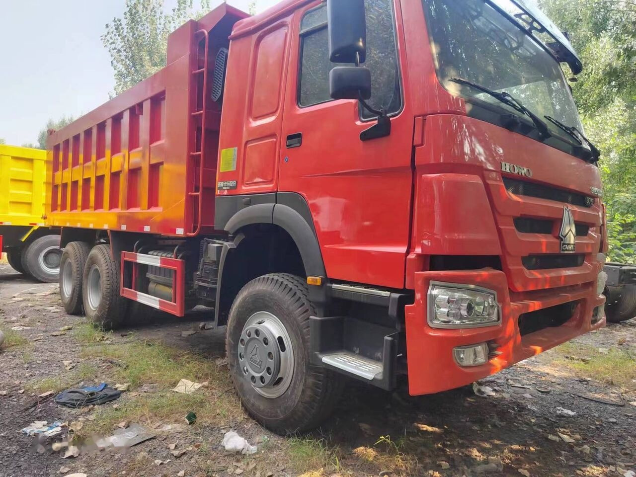 Howo 6X4 - Φορτηγό ανατρεπόμενο: φωτογραφία 1 Howo 6X4 - Φορτηγό ανατρεπόμενο: φωτογραφία 1