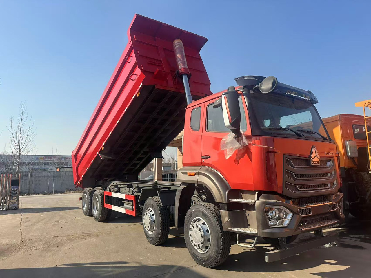 Howo HAOHAN DUMP TRUCK 8X4 - Φορτηγό ανατρεπόμενο: φωτογραφία 2 Howo HAOHAN DUMP TRUCK 8X4 - Φορτηγό ανατρεπόμενο: φωτογραφία 2