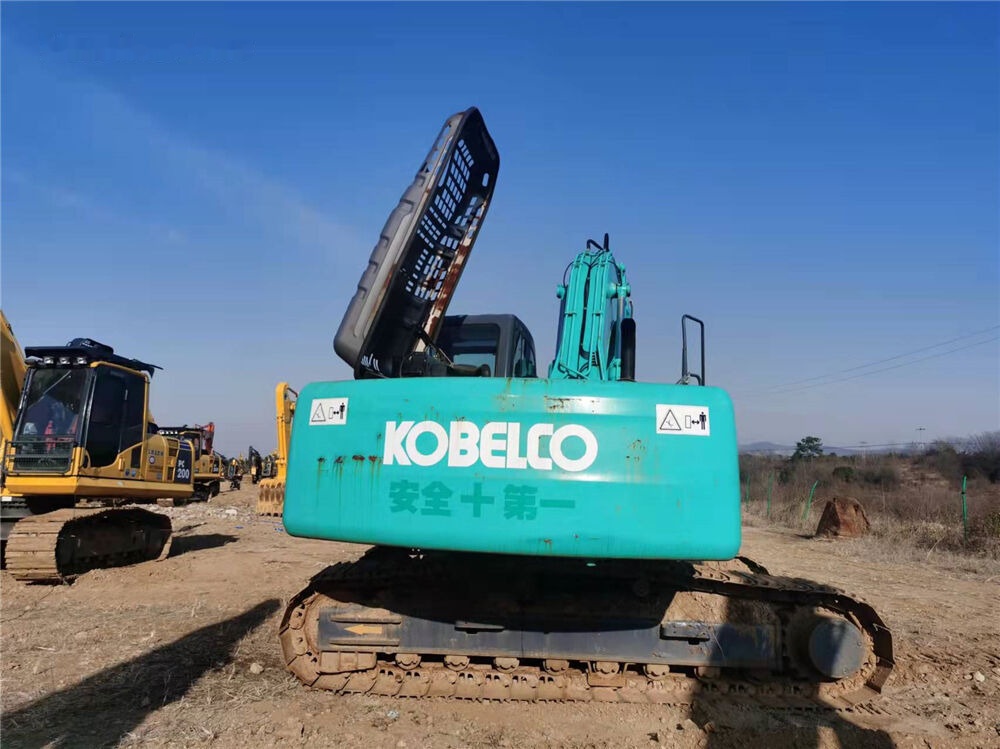Kobelco SK210 - Ερπυστριοφόρος εκσκαφέας: φωτογραφία 2 Kobelco SK210 - Ερπυστριοφόρος εκσκαφέας: φωτογραφία 2