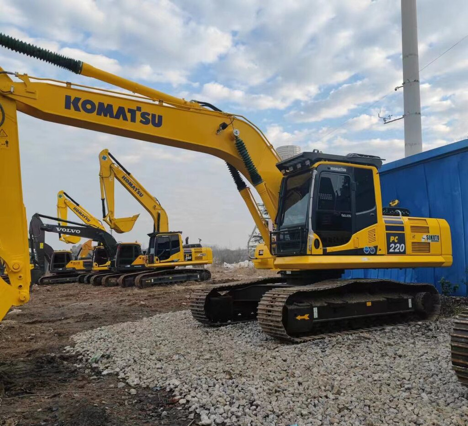 Komatsu PC220-8 - Ερπυστριοφόρος εκσκαφέας: φωτογραφία 1 Komatsu PC220-8 - Ερπυστριοφόρος εκσκαφέας: φωτογραφία 1
