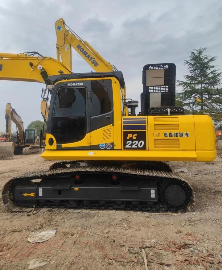 Komatsu PC220-8 - Ερπυστριοφόρος εκσκαφέας: φωτογραφία 4 Komatsu PC220-8 - Ερπυστριοφόρος εκσκαφέας: φωτογραφία 4