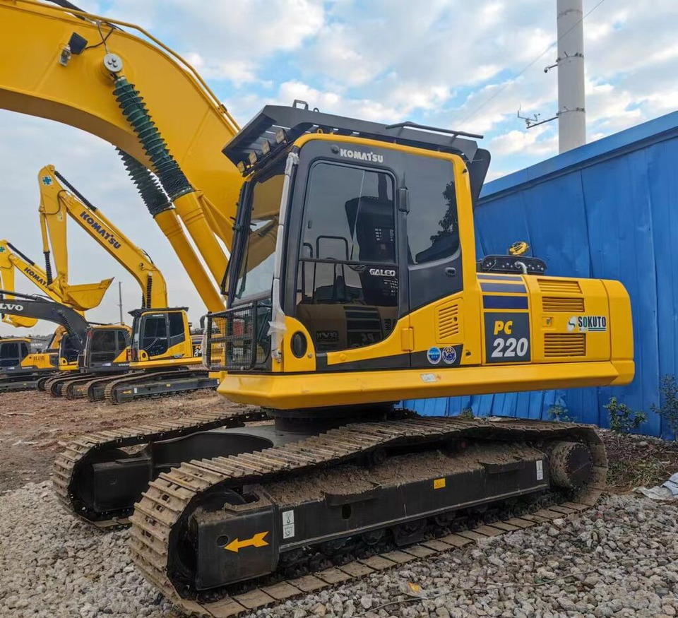 Komatsu PC220-8 - Ερπυστριοφόρος εκσκαφέας: φωτογραφία 3 Komatsu PC220-8 - Ερπυστριοφόρος εκσκαφέας: φωτογραφία 3