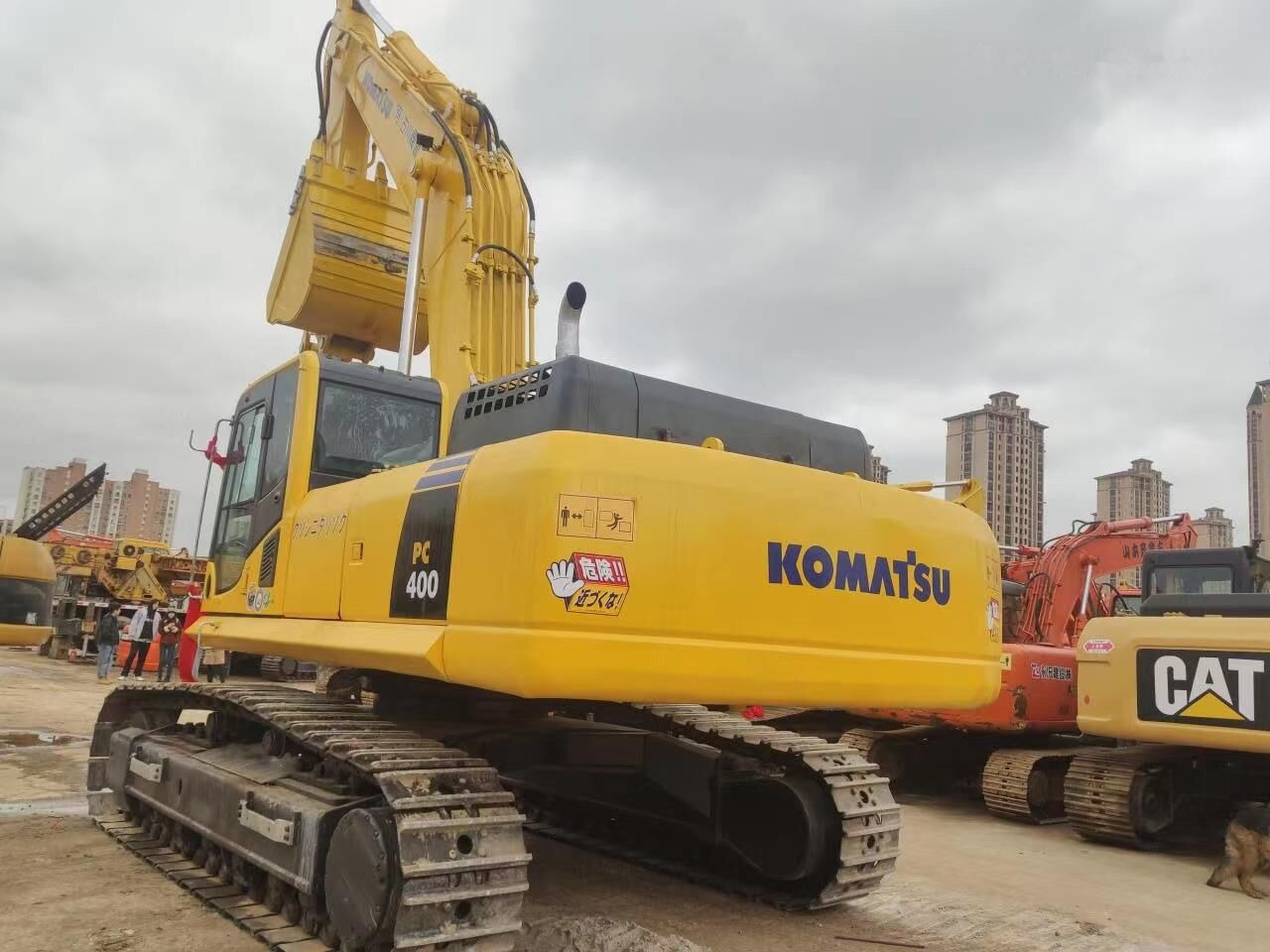 Komatsu PC400-8 - Ερπυστριοφόρος εκσκαφέας: φωτογραφία 5 Komatsu PC400-8 - Ερπυστριοφόρος εκσκαφέας: φωτογραφία 5