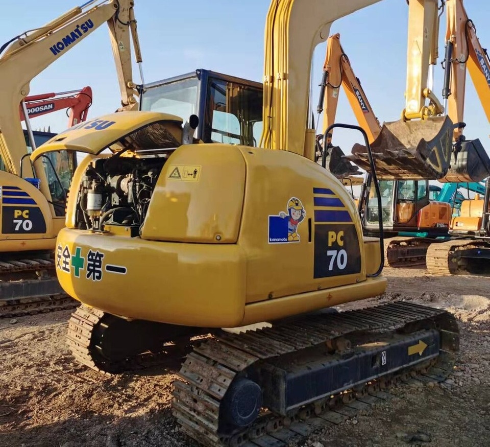 Komatsu PC70 - Ερπυστριοφόρος εκσκαφέας: φωτογραφία 5 Komatsu PC70 - Ερπυστριοφόρος εκσκαφέας: φωτογραφία 5