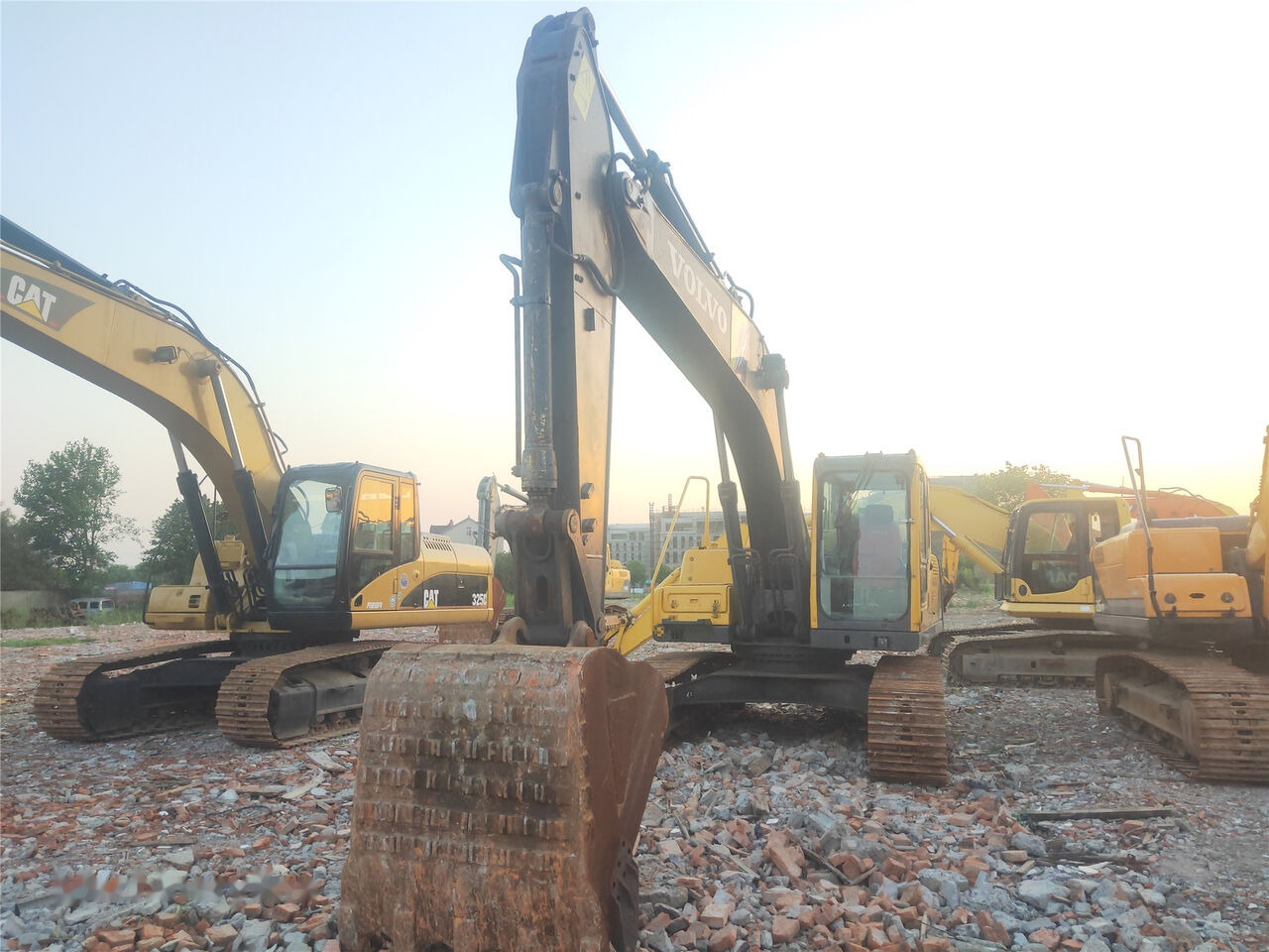Volvo EC210BLC - Ερπυστριοφόρος εκσκαφέας: φωτογραφία 1 Volvo EC210BLC - Ερπυστριοφόρος εκσκαφέας: φωτογραφία 1