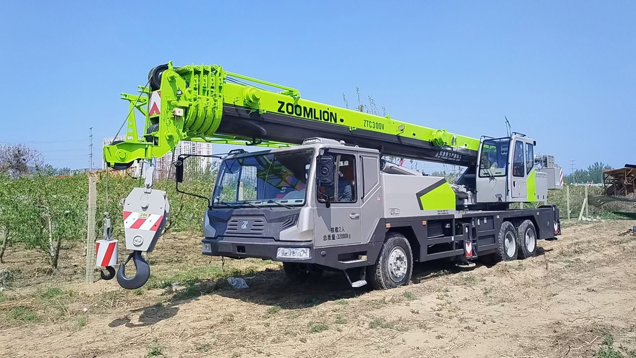 ZOOMLION ZTC300V - Τηλεσκοπικός γερανός: φωτογραφία 2 ZOOMLION ZTC300V - Τηλεσκοπικός γερανός: φωτογραφία 2