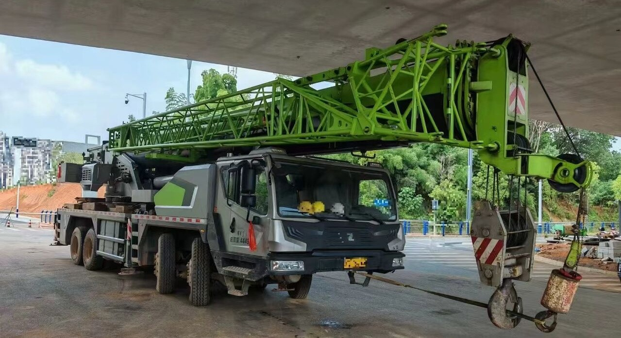 Zoomlion - Τηλεσκοπικός γερανός: φωτογραφία 1 Zoomlion - Τηλεσκοπικός γερανός: φωτογραφία 1