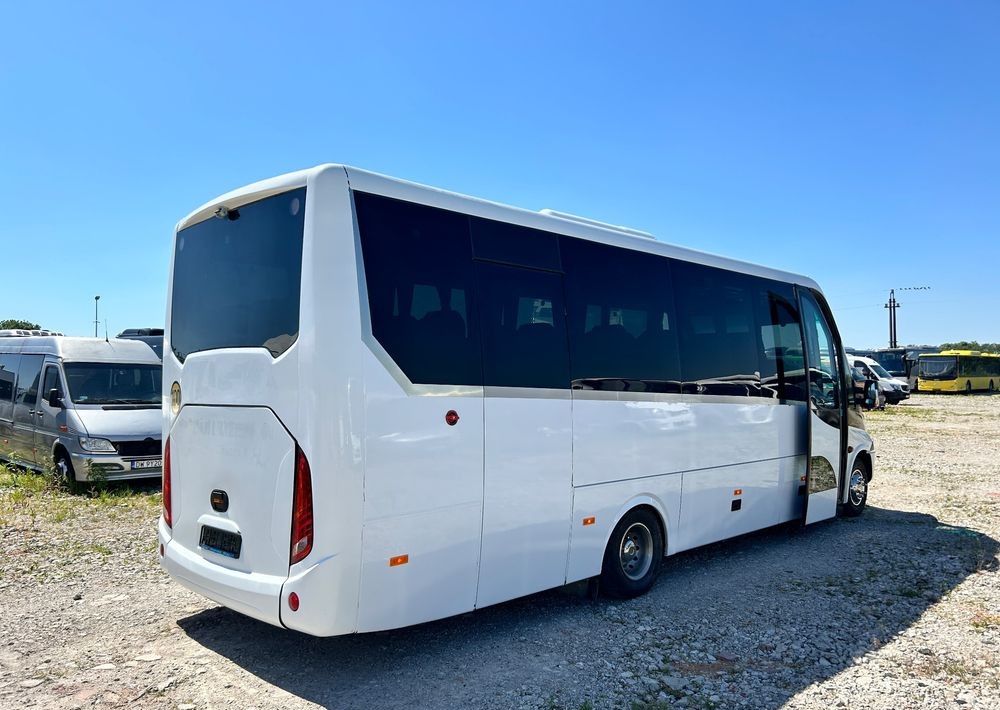 Iveco Daily - Μικρό λεωφορείο, Επιβατικό βαν: φωτογραφία 4 Iveco Daily - Μικρό λεωφορείο, Επιβατικό βαν: φωτογραφία 4