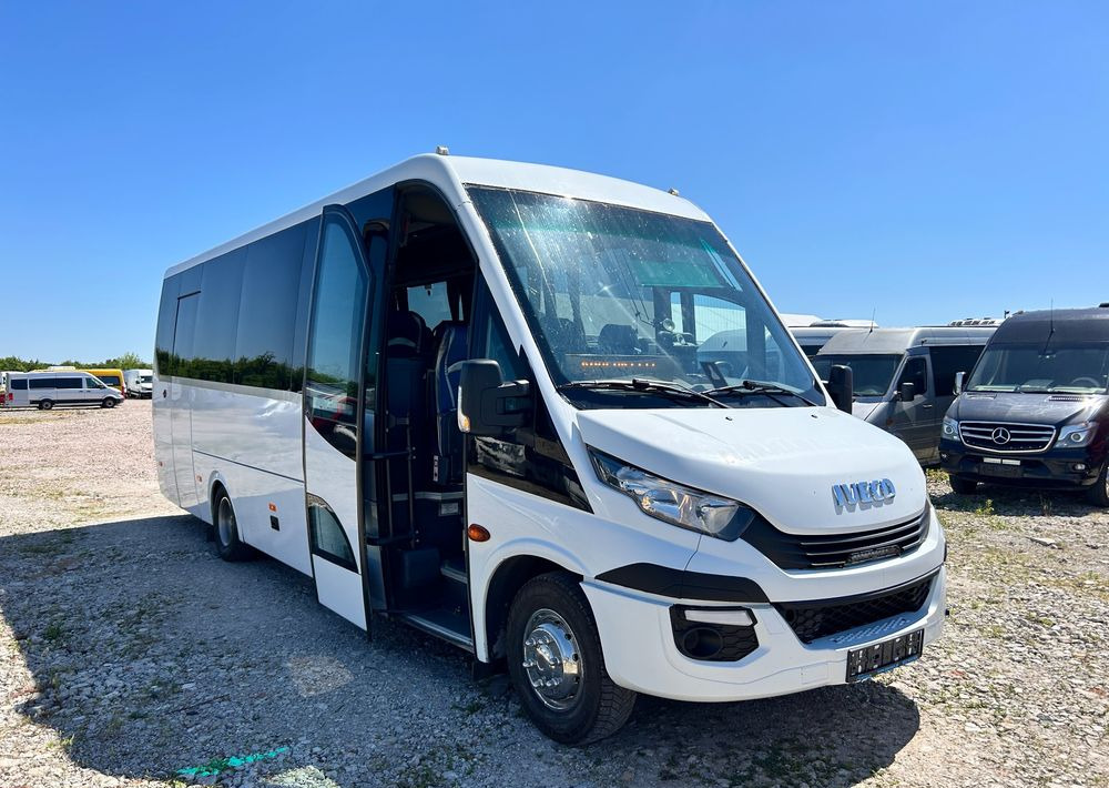 Iveco Daily - Μικρό λεωφορείο, Επιβατικό βαν: φωτογραφία 1 Iveco Daily - Μικρό λεωφορείο, Επιβατικό βαν: φωτογραφία 1