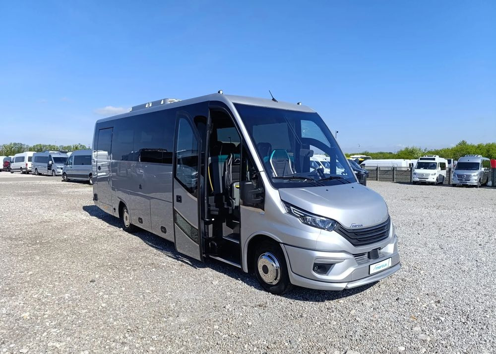 Iveco Daily - Μικρό λεωφορείο, Επιβατικό βαν: φωτογραφία 1 Iveco Daily - Μικρό λεωφορείο, Επιβατικό βαν: φωτογραφία 1