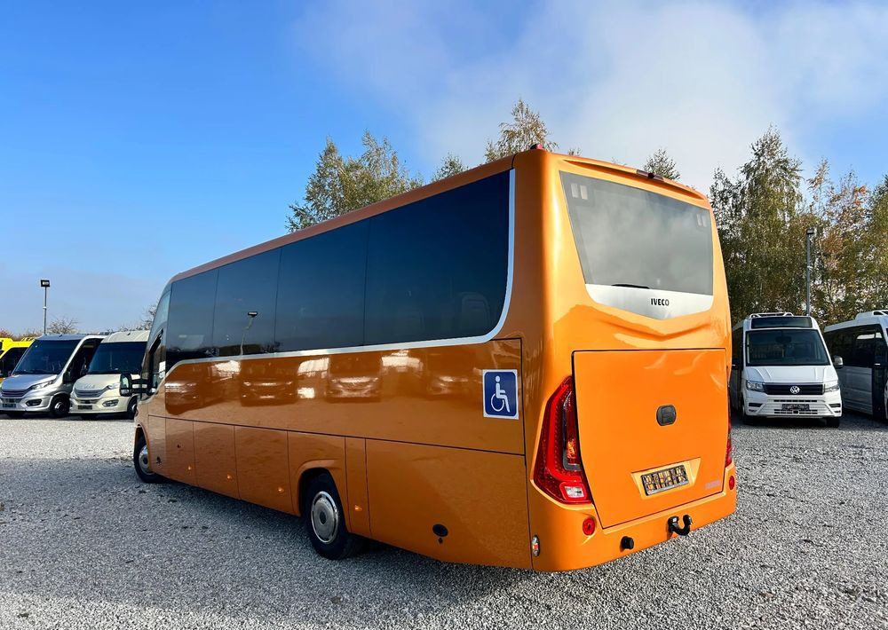 Iveco Daily - Μικρό λεωφορείο, Επιβατικό βαν: φωτογραφία 4 Iveco Daily - Μικρό λεωφορείο, Επιβατικό βαν: φωτογραφία 4