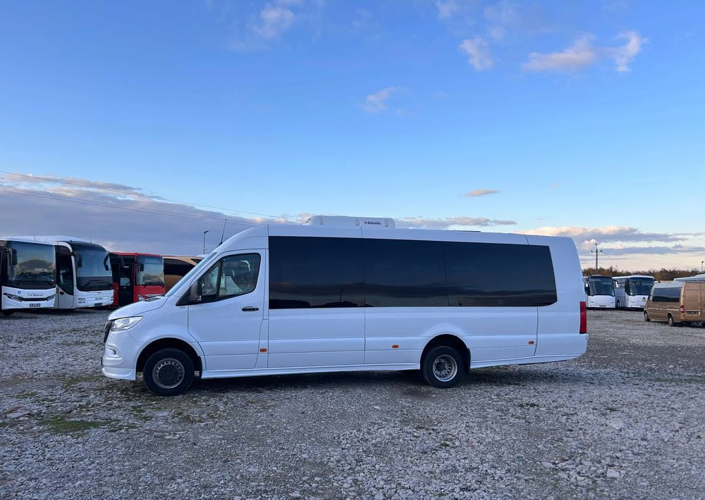 Μικρό λεωφορείο, Επιβατικό βαν Mercedes-Benz Sprinter 517: φωτογραφία 9
