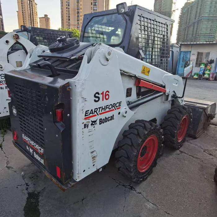 Bobcat S16 - Φορτωτής πλάγιας ολίσθησης: φωτογραφία 2 Bobcat S16 - Φορτωτής πλάγιας ολίσθησης: φωτογραφία 2