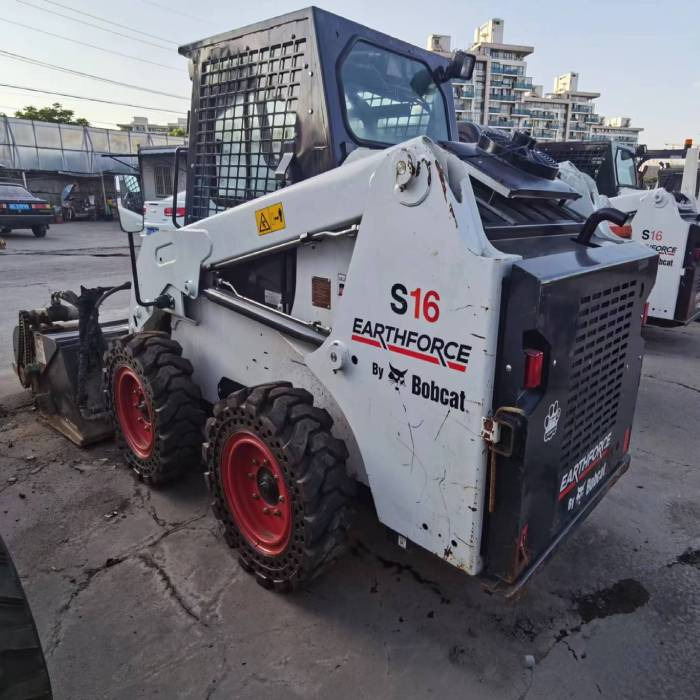 Bobcat S16 - Φορτωτής πλάγιας ολίσθησης: φωτογραφία 1 Bobcat S16 - Φορτωτής πλάγιας ολίσθησης: φωτογραφία 1