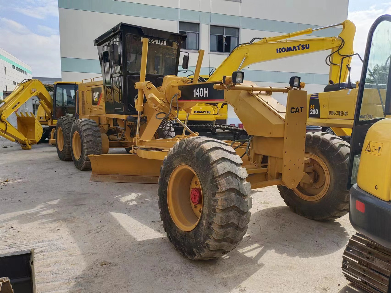 CATERPILLAR 140H - Γκρέιντερ: φωτογραφία 2 CATERPILLAR 140H - Γκρέιντερ: φωτογραφία 2
