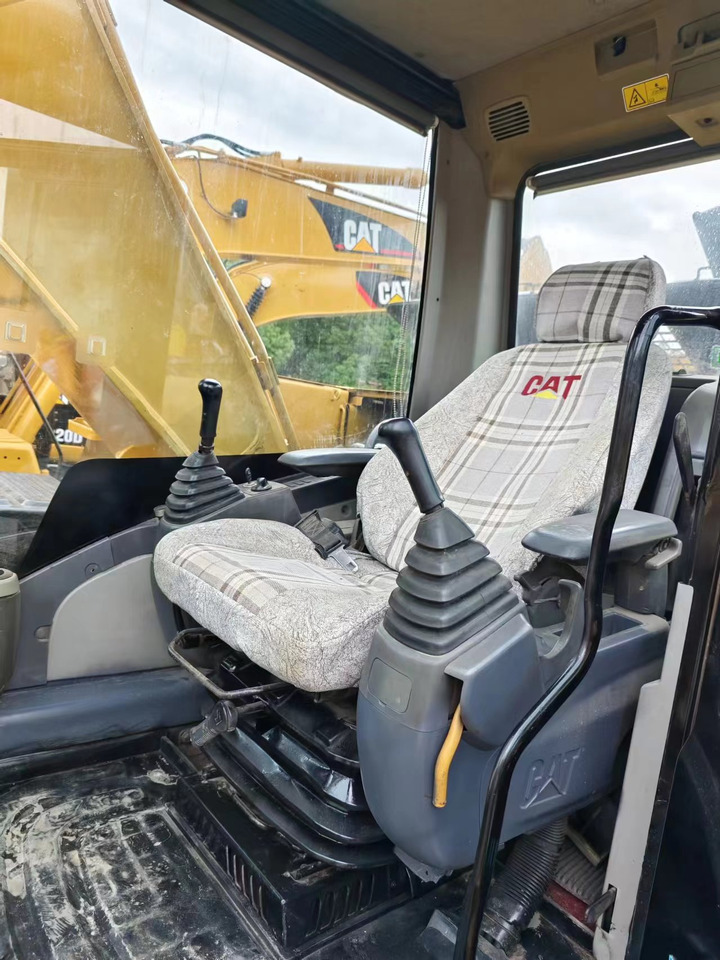 CATERPILLAR 320D2 CAT - Ερπυστριοφόρος εκσκαφέας: φωτογραφία 3 CATERPILLAR 320D2 CAT - Ερπυστριοφόρος εκσκαφέας: φωτογραφία 3