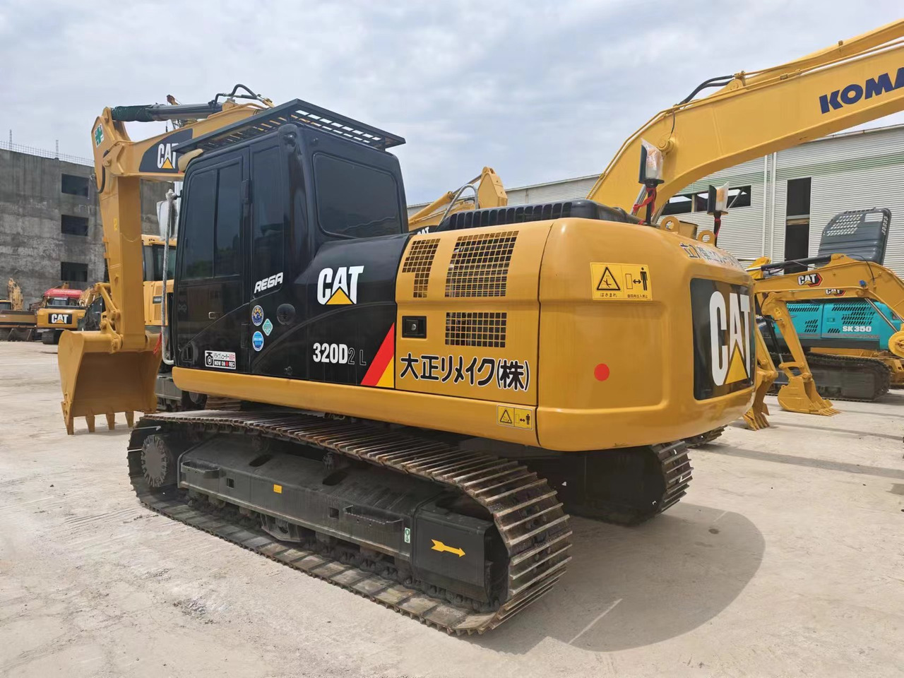 CATERPILLAR 320DL - Ερπυστριοφόρος εκσκαφέας: φωτογραφία 2 CATERPILLAR 320DL - Ερπυστριοφόρος εκσκαφέας: φωτογραφία 2
