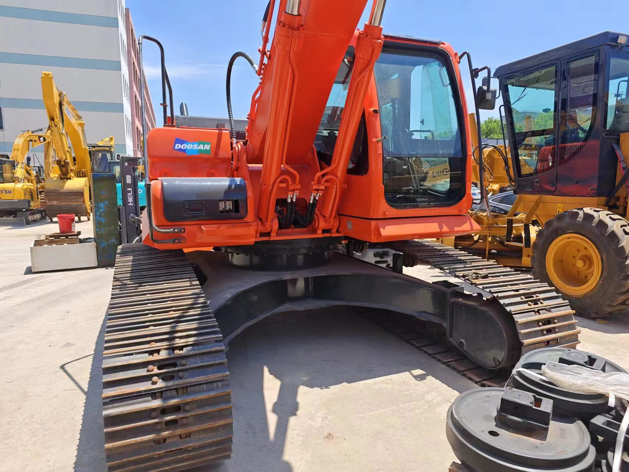 DOOSAN DX300LC-9C - Ερπυστριοφόρος εκσκαφέας: φωτογραφία 2 DOOSAN DX300LC-9C - Ερπυστριοφόρος εκσκαφέας: φωτογραφία 2