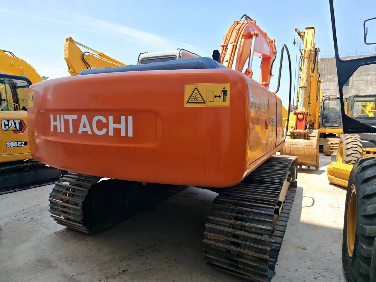 HITACHI EX200-5 - Ερπυστριοφόρος εκσκαφέας: φωτογραφία 2 HITACHI EX200-5 - Ερπυστριοφόρος εκσκαφέας: φωτογραφία 2