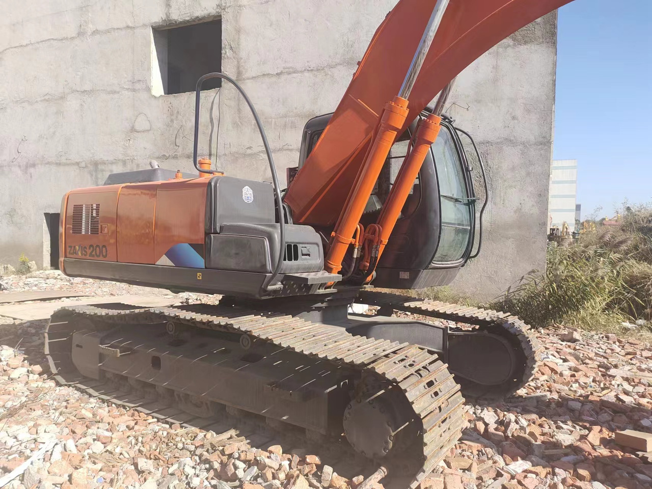 HITACHI ZX200 - Ερπυστριοφόρος εκσκαφέας: φωτογραφία 3 HITACHI ZX200 - Ερπυστριοφόρος εκσκαφέας: φωτογραφία 3