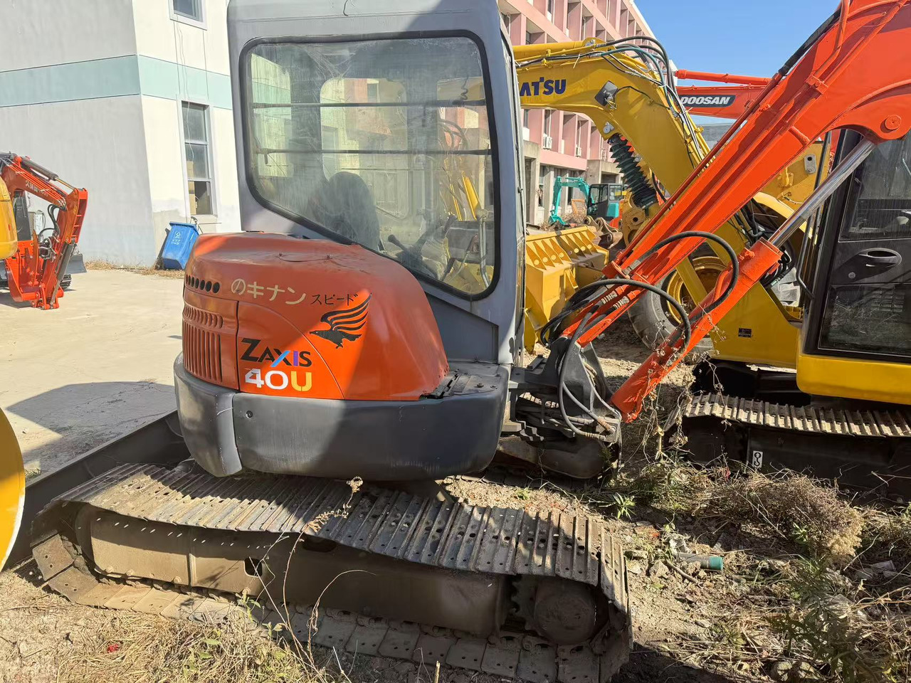 HITACHI ZX40U - Μίνι εκσκαφέας: φωτογραφία 3 HITACHI ZX40U - Μίνι εκσκαφέας: φωτογραφία 3