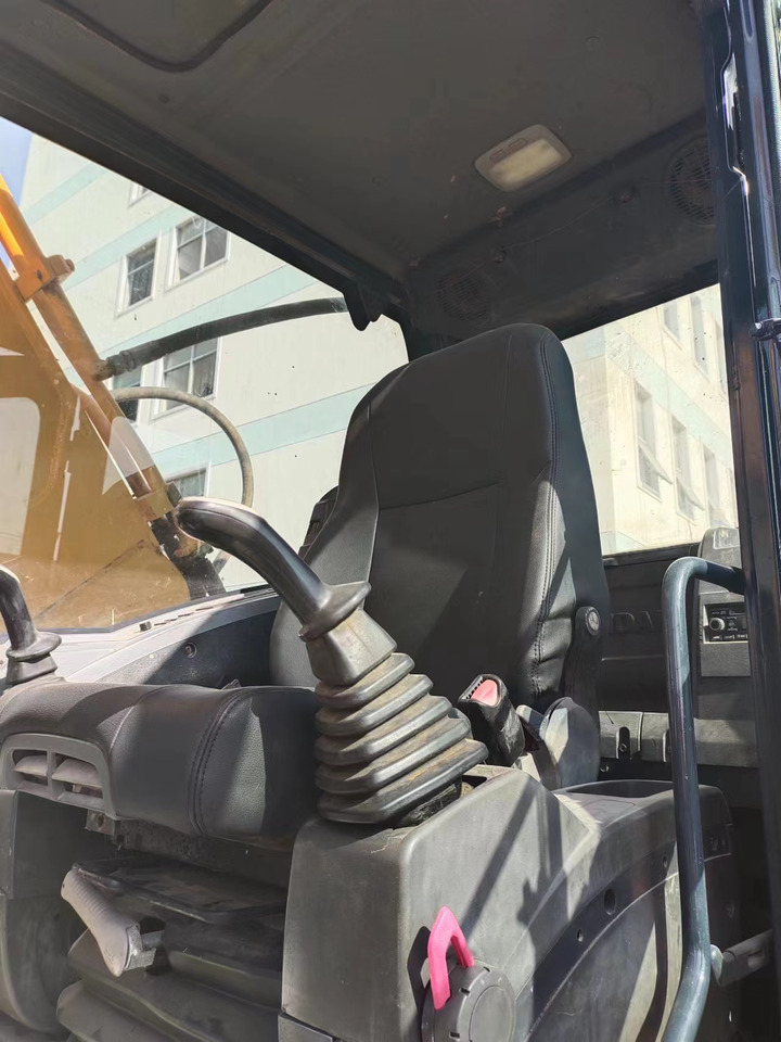 HYUNDAI 220LC-9S - Ερπυστριοφόρος εκσκαφέας: φωτογραφία 4 HYUNDAI 220LC-9S - Ερπυστριοφόρος εκσκαφέας: φωτογραφία 4