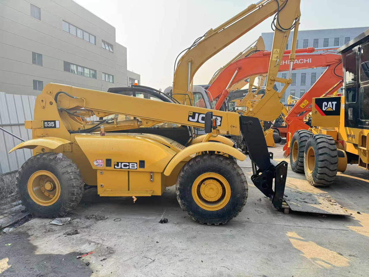 JCB 535 - Τηλεσκοπικός φορτωτής: φωτογραφία 1 JCB 535 - Τηλεσκοπικός φορτωτής: φωτογραφία 1
