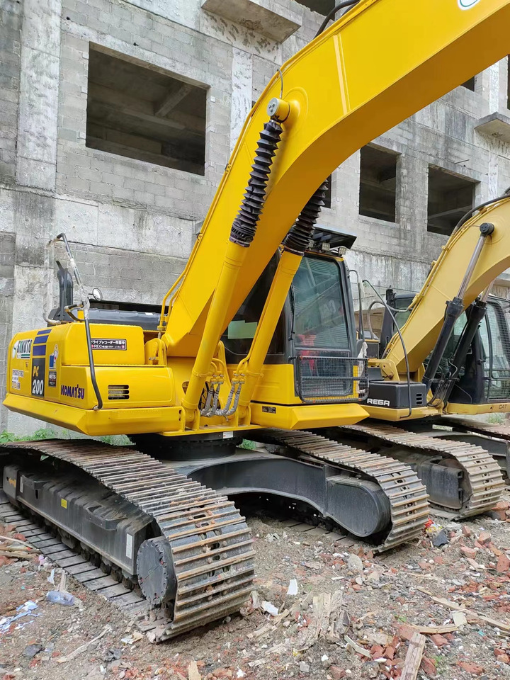 KOMATSU PC200-8 - Ερπυστριοφόρος εκσκαφέας: φωτογραφία 1 KOMATSU PC200-8 - Ερπυστριοφόρος εκσκαφέας: φωτογραφία 1