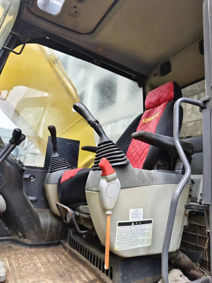 KOMATSU PC200-8 - Ερπυστριοφόρος εκσκαφέας: φωτογραφία 3 KOMATSU PC200-8 - Ερπυστριοφόρος εκσκαφέας: φωτογραφία 3