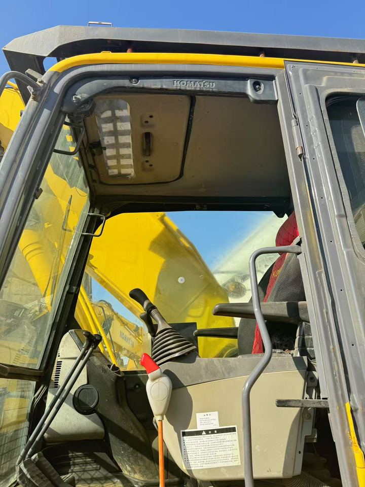 KOMATSU PC200-8 - Ερπυστριοφόρος εκσκαφέας: φωτογραφία 4 KOMATSU PC200-8 - Ερπυστριοφόρος εκσκαφέας: φωτογραφία 4