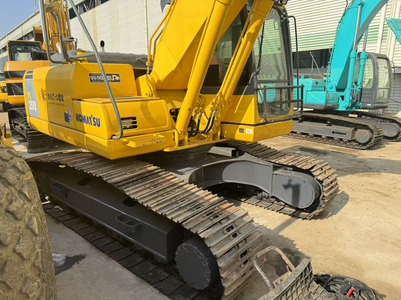 KOMATSU PC200-8 - Ερπυστριοφόρος εκσκαφέας: φωτογραφία 2 KOMATSU PC200-8 - Ερπυστριοφόρος εκσκαφέας: φωτογραφία 2