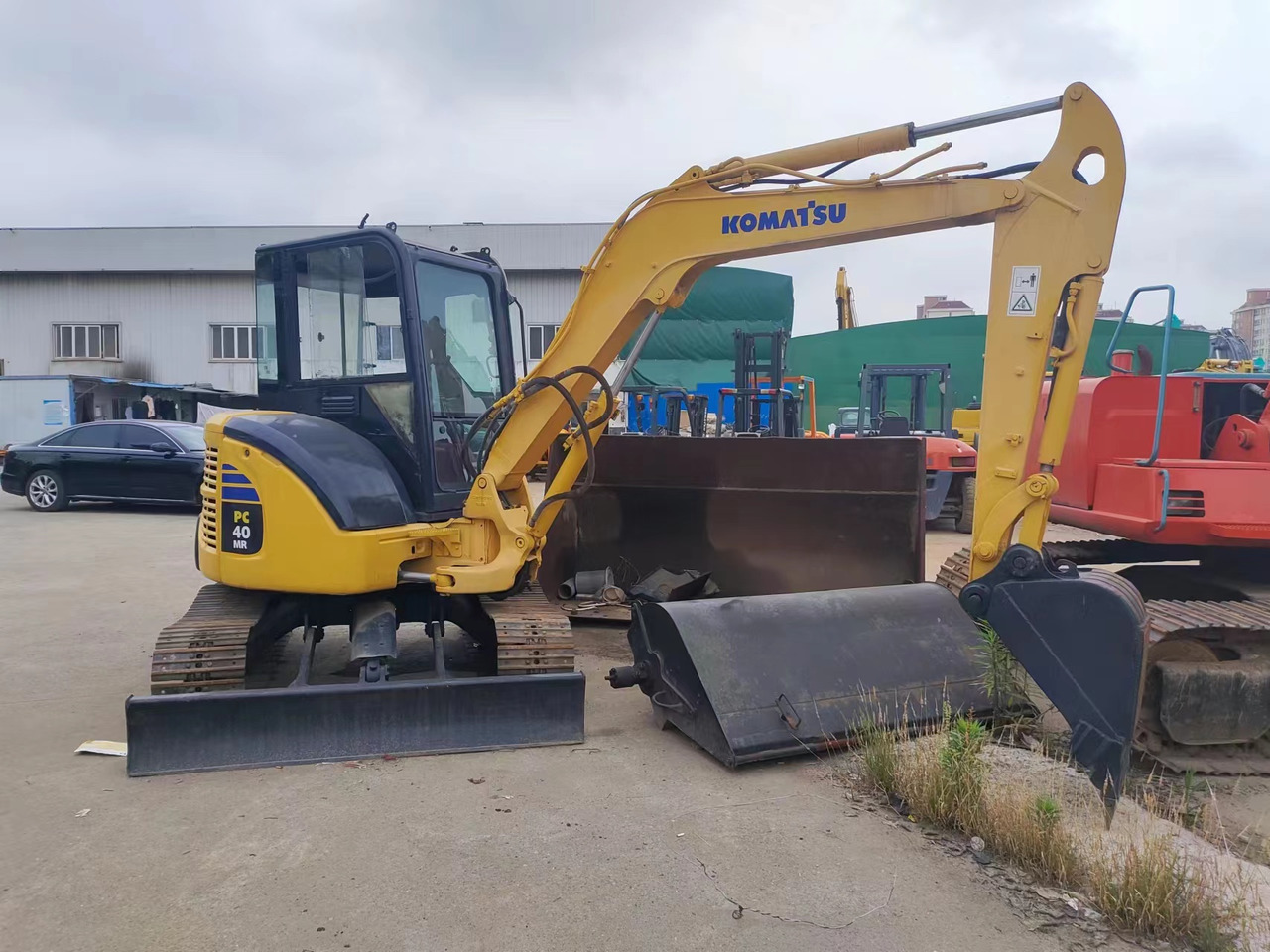 KOMATSU PC40MR - Μίνι εκσκαφέας: φωτογραφία 3 KOMATSU PC40MR - Μίνι εκσκαφέας: φωτογραφία 3
