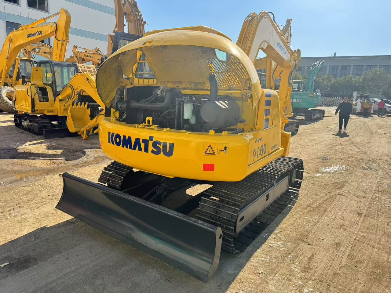 KOMATSU PC60-7 - Ερπυστριοφόρος εκσκαφέας: φωτογραφία 3 KOMATSU PC60-7 - Ερπυστριοφόρος εκσκαφέας: φωτογραφία 3