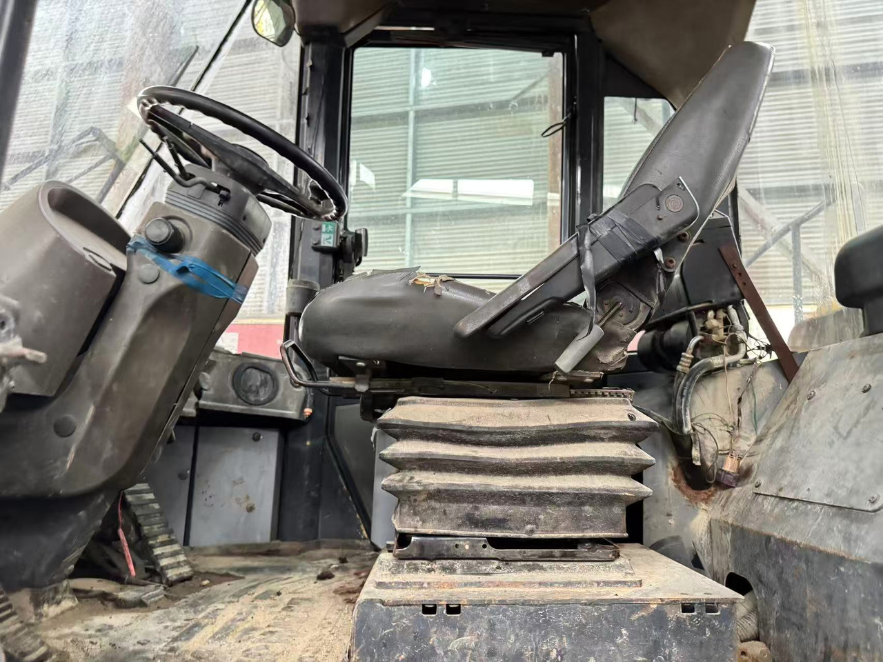 KOMATSU WA380Z-6 - Ελαστιχοφόρος φορτωτής: φωτογραφία 3 KOMATSU WA380Z-6 - Ελαστιχοφόρος φορτωτής: φωτογραφία 3