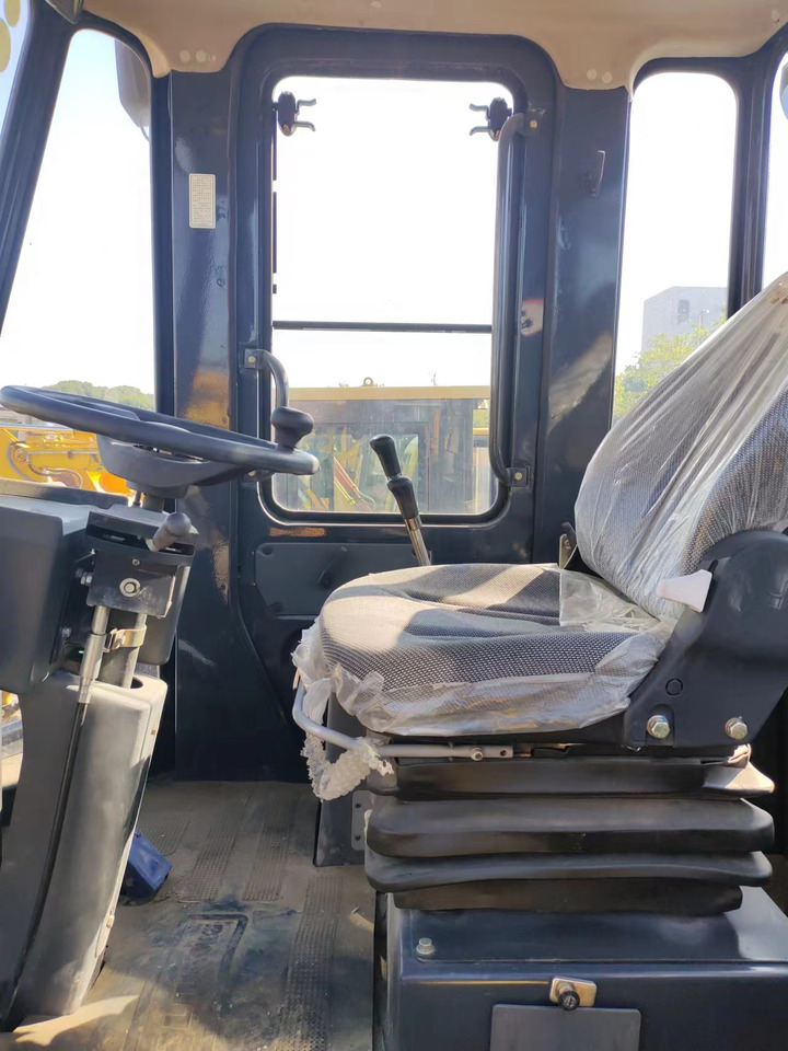 LIUGONG ZL50CN - Ελαστιχοφόρος φορτωτής: φωτογραφία 4 LIUGONG ZL50CN - Ελαστιχοφόρος φορτωτής: φωτογραφία 4