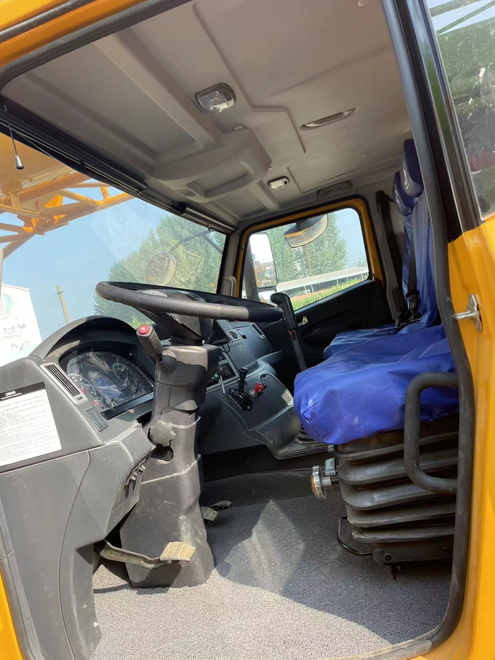 XCMG QY70K - Τηλεσκοπικός γερανός: φωτογραφία 5 XCMG QY70K - Τηλεσκοπικός γερανός: φωτογραφία 5