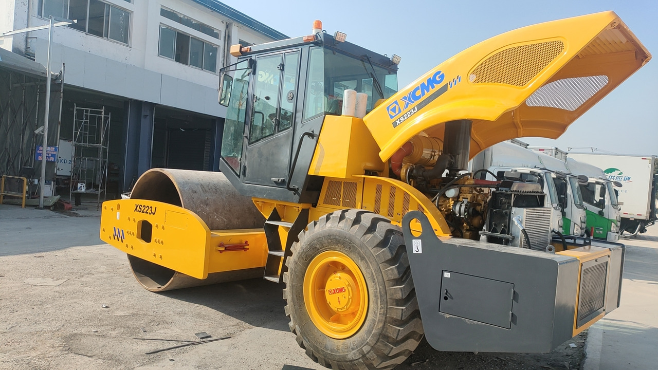 XCMG XS223J - Ασφαλτικός οδοστρωτήρας: φωτογραφία 4 XCMG XS223J - Ασφαλτικός οδοστρωτήρας: φωτογραφία 4