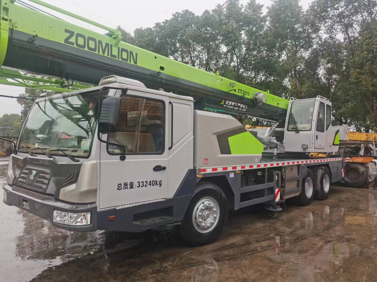 ZOOMLION ZTC251V - Τηλεσκοπικός γερανός: φωτογραφία 4 ZOOMLION ZTC251V - Τηλεσκοπικός γερανός: φωτογραφία 4