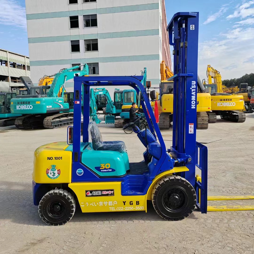 Komastu FD30 forklift 3tons - Πετρελαιοκίνητο περονοφόρο: φωτογραφία 3 Komastu FD30 forklift 3tons - Πετρελαιοκίνητο περονοφόρο: φωτογραφία 3